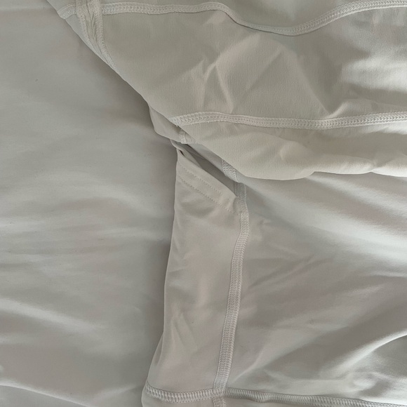 White Lululemon tennis skirt - Picture 7 of 7